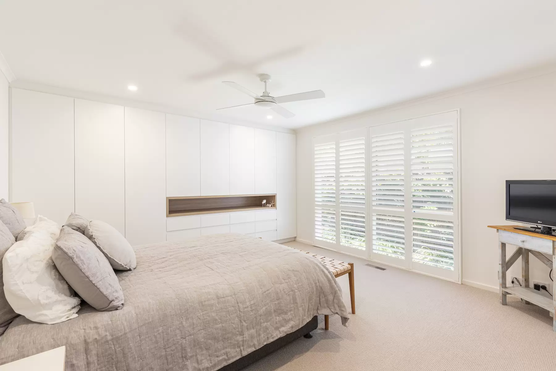 8 Farnsworth Avenue, Portsea Sold by Melbourne Sotheby's International Realty - image 7