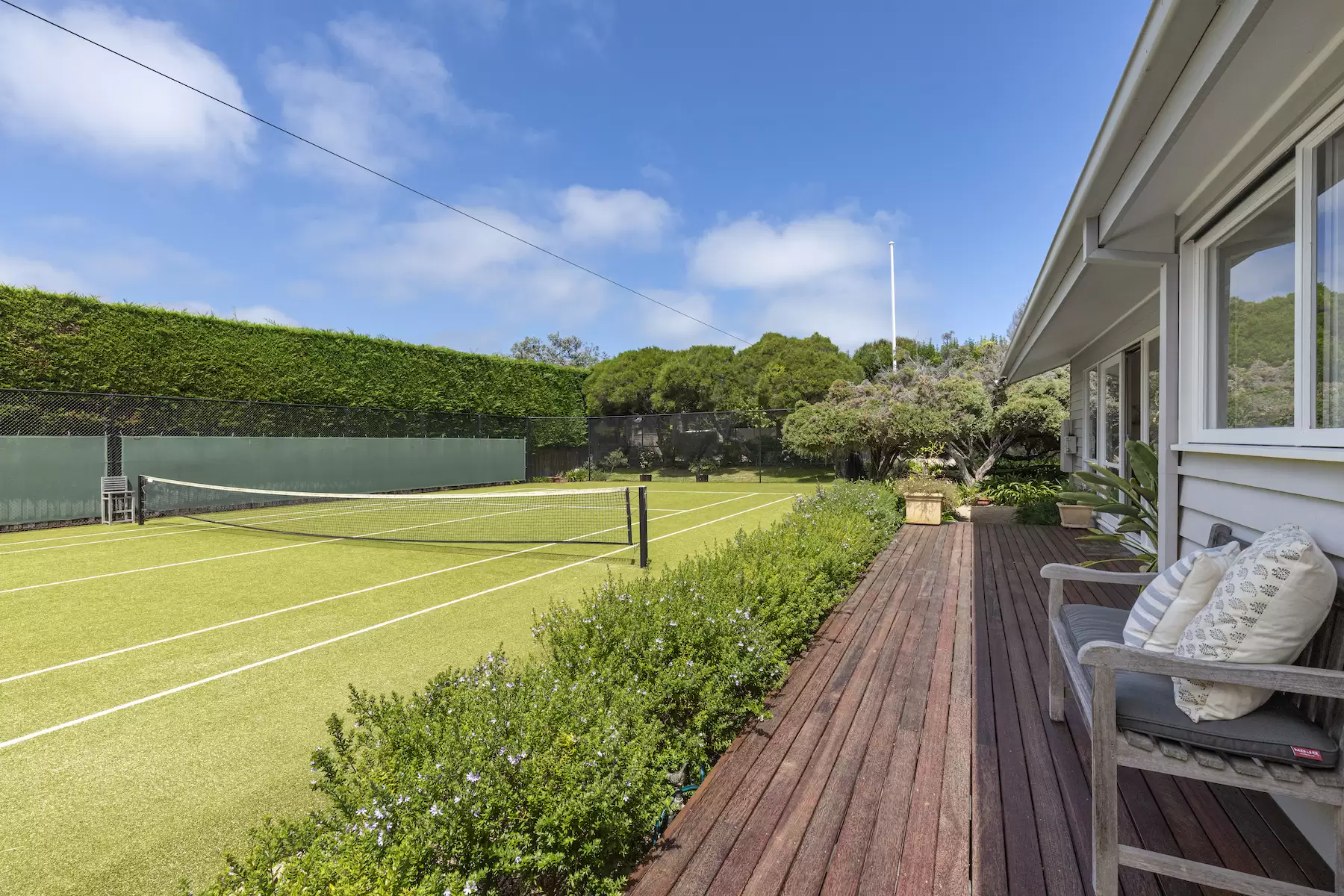 8 Farnsworth Avenue, Portsea Sold by Melbourne Sotheby's International Realty - image 3