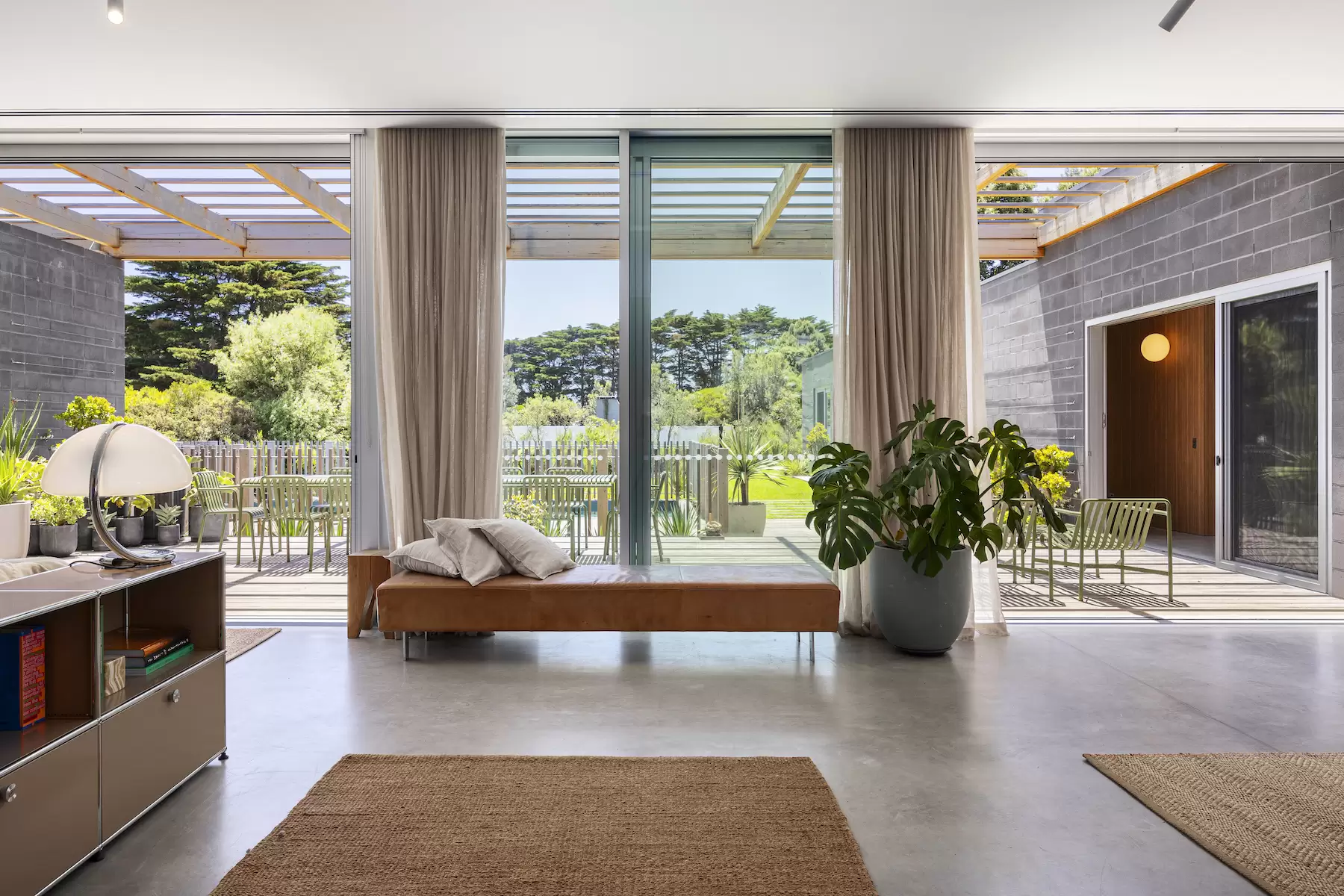 32 Elizabeth Road, Portsea Sold by Melbourne Sotheby's International Realty - image 14