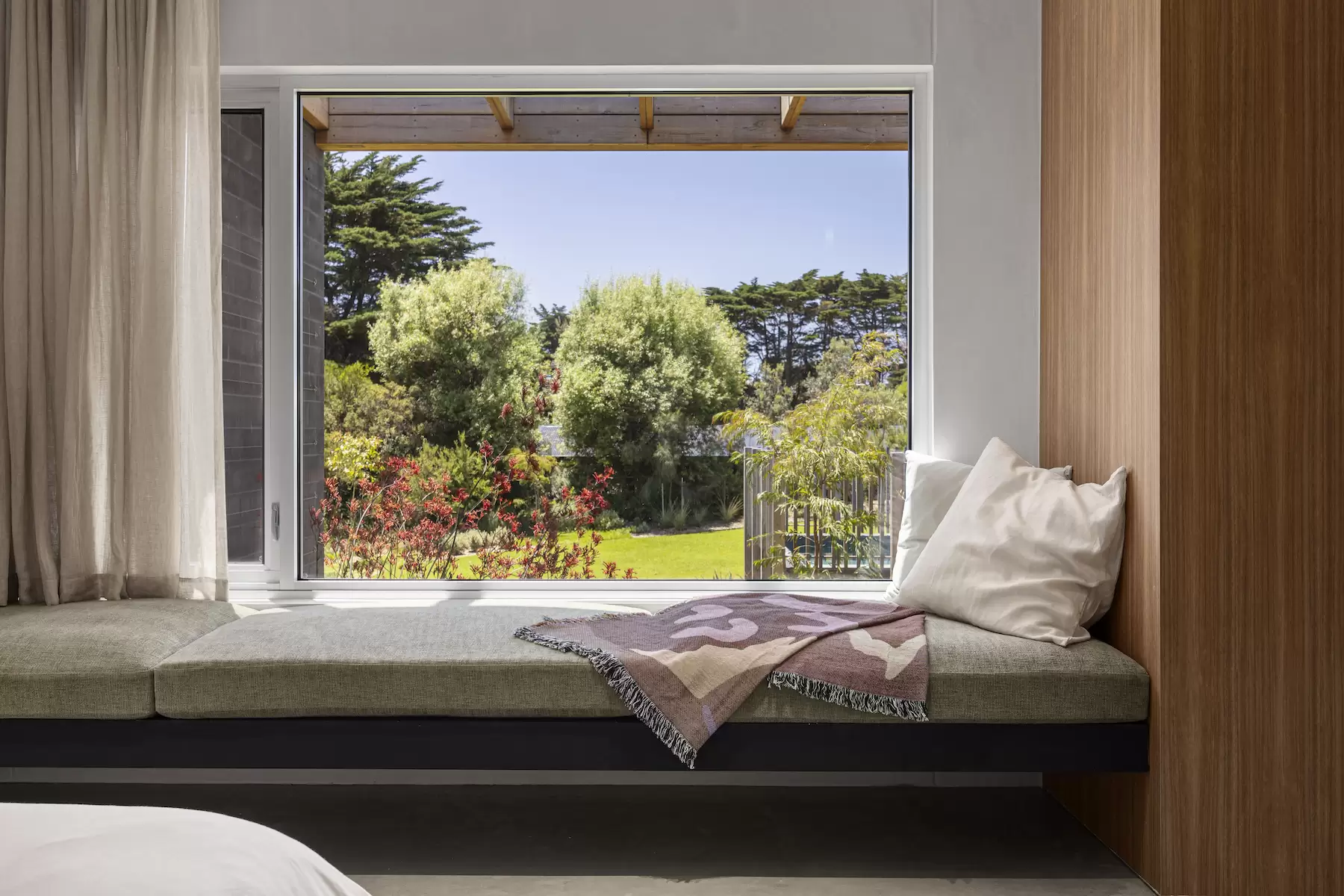32 Elizabeth Road, Portsea Sold by Melbourne Sotheby's International Realty - image 16