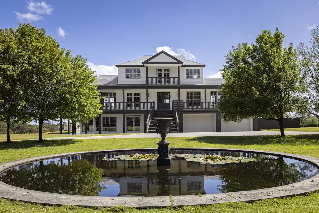 98 Sheehans Road, Red Hill Sold by Melbourne Sotheby's International Realty