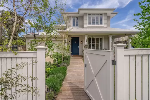 15 Morris Street, Blairgowrie Sold by Melbourne Sotheby's International Realty