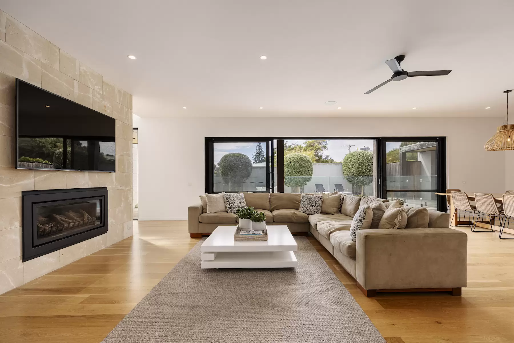 2 Dark Parade, Sorrento Sold by Melbourne Sotheby's International Realty - image 10