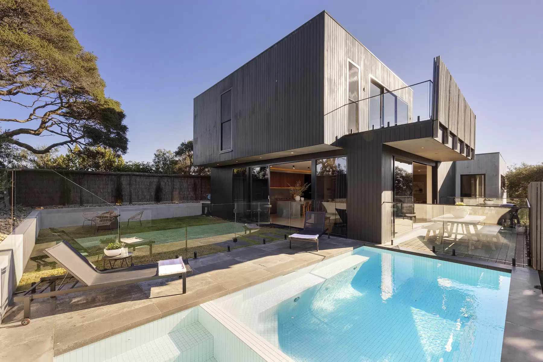 7 Foam Avenue, Blairgowrie Sold by Melbourne Sotheby's International Realty - image 2