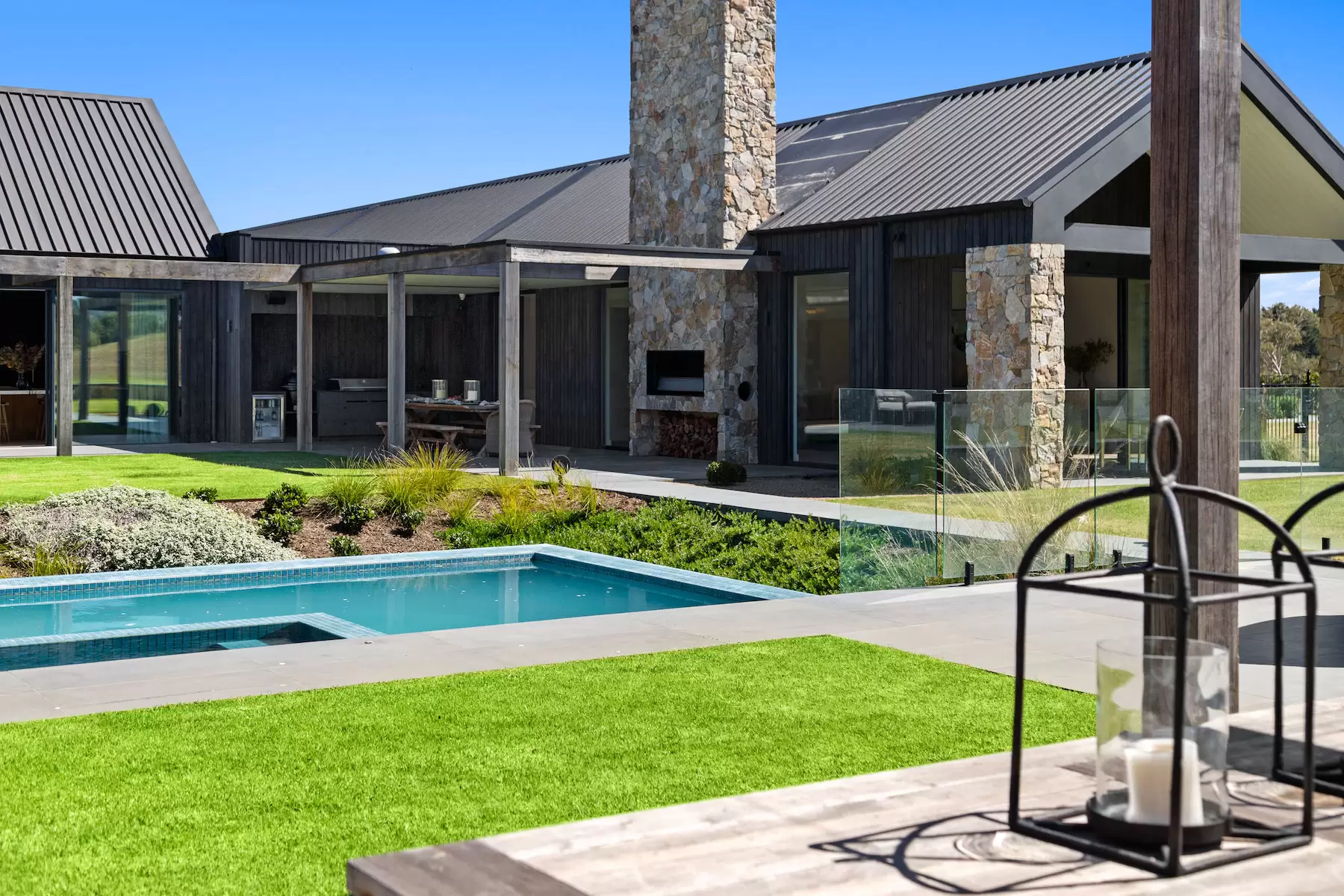 90 Wallaces Road, Dromana Sold by Melbourne Sotheby's International Realty - image 4