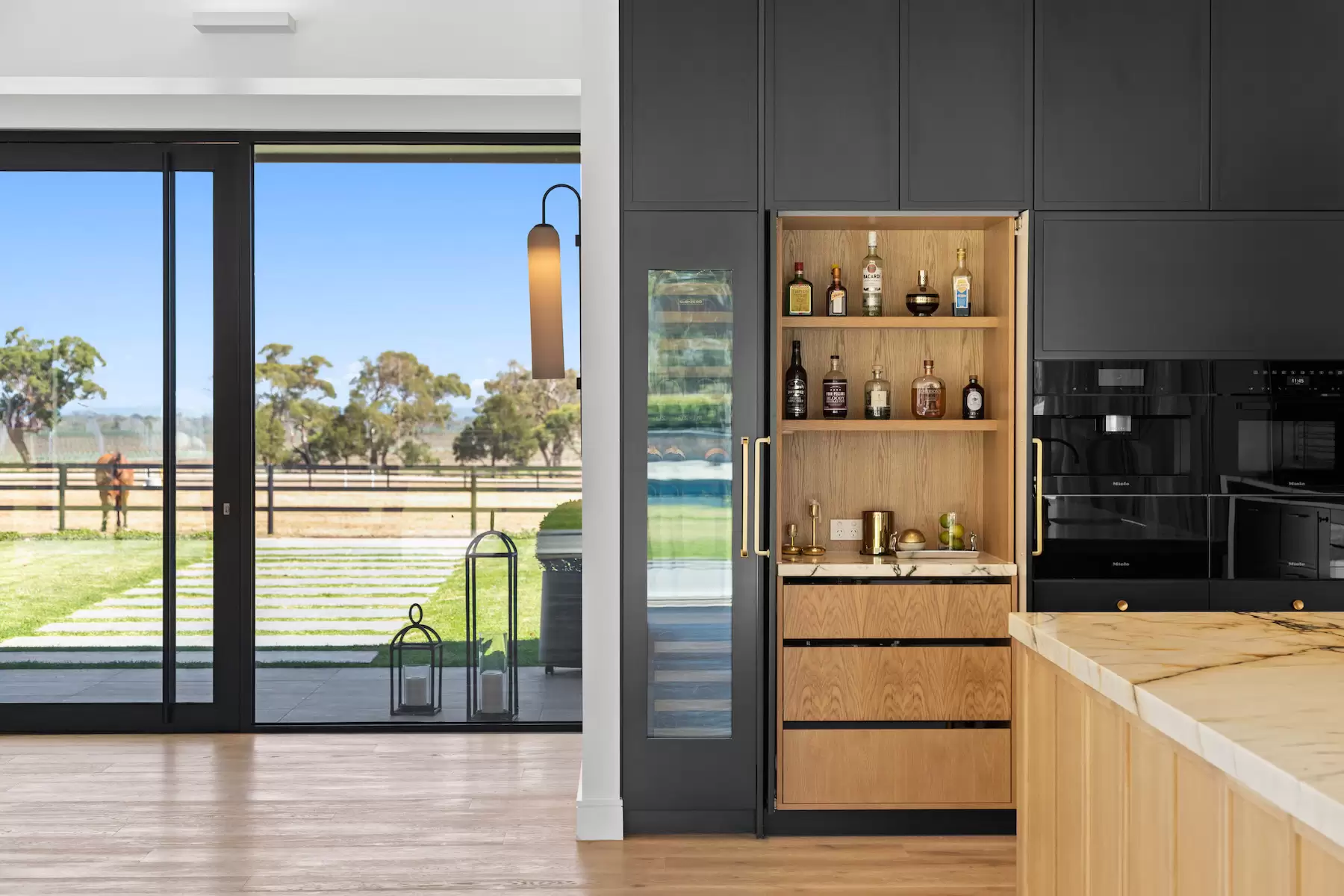 90 Wallaces Road, Dromana Sold by Melbourne Sotheby's International Realty - image 21