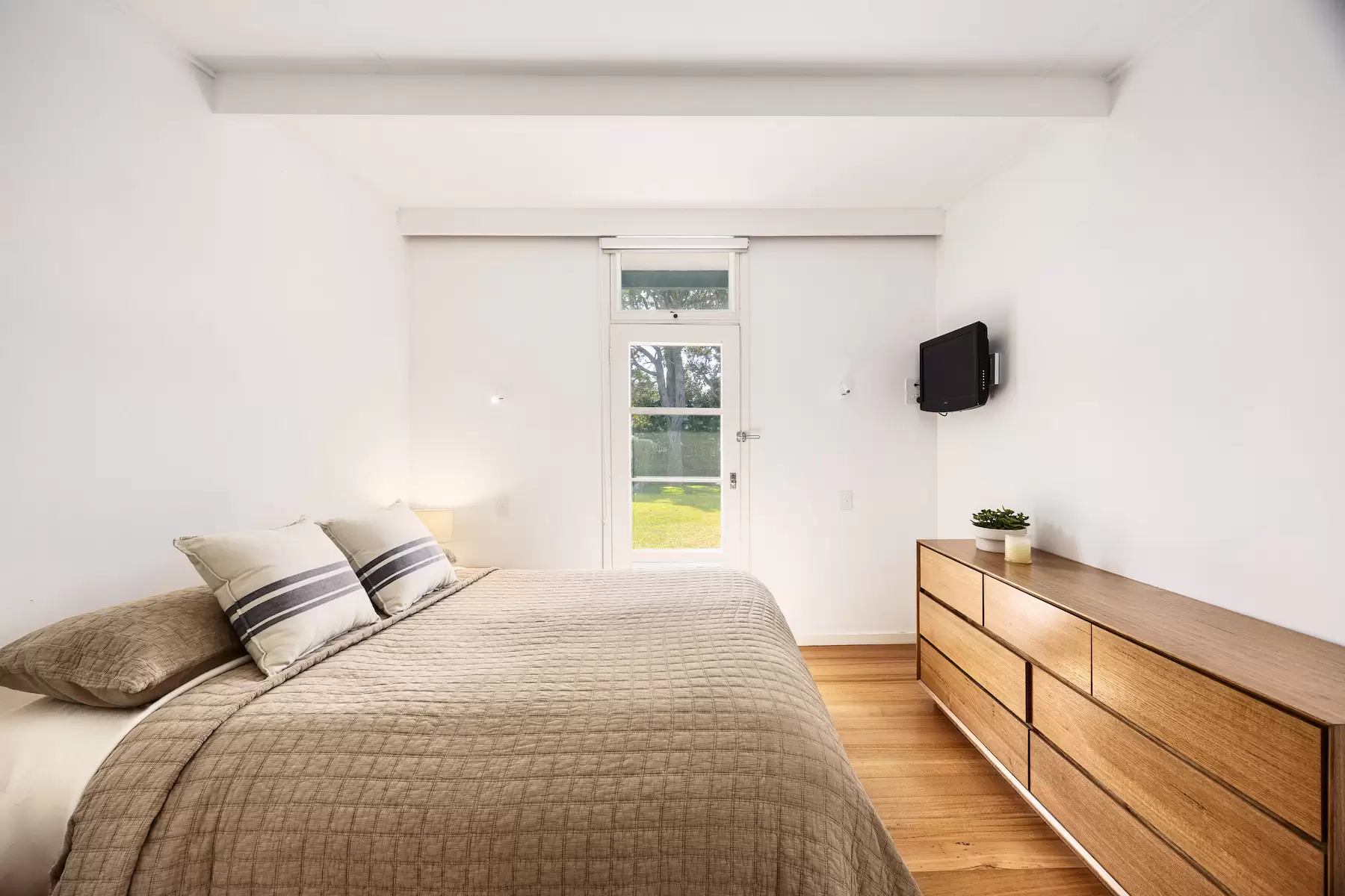 22-24 Relph Avenue, Portsea Sold by Melbourne Sotheby's International Realty - image 15