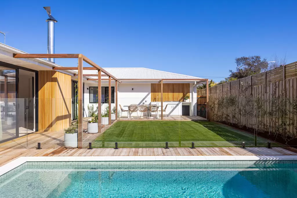 16 Denby Avenue, Sorrento Sold by Melbourne Sotheby's International Realty