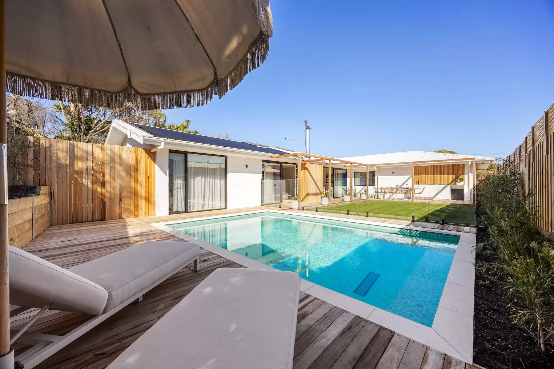 16 Denby Avenue, Sorrento Sold by Melbourne Sotheby's International Realty - image 5