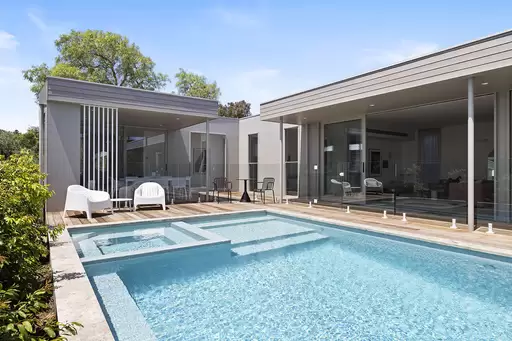 29 Charles Street, Blairgowrie Sold by Melbourne Sotheby's International Realty