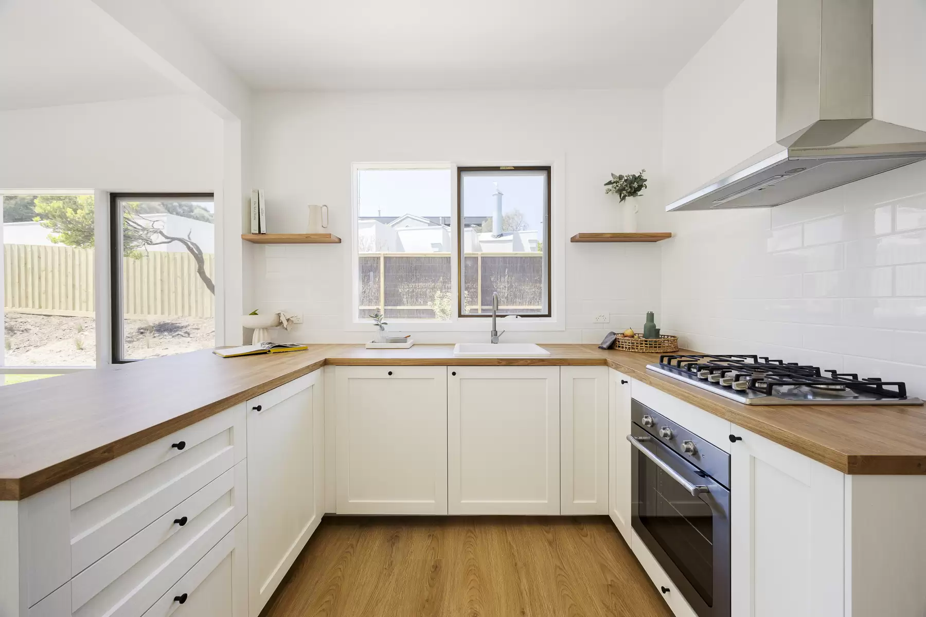 16 Beach Avenue, Blairgowrie Sold by Melbourne Sotheby's International Realty - image 10
