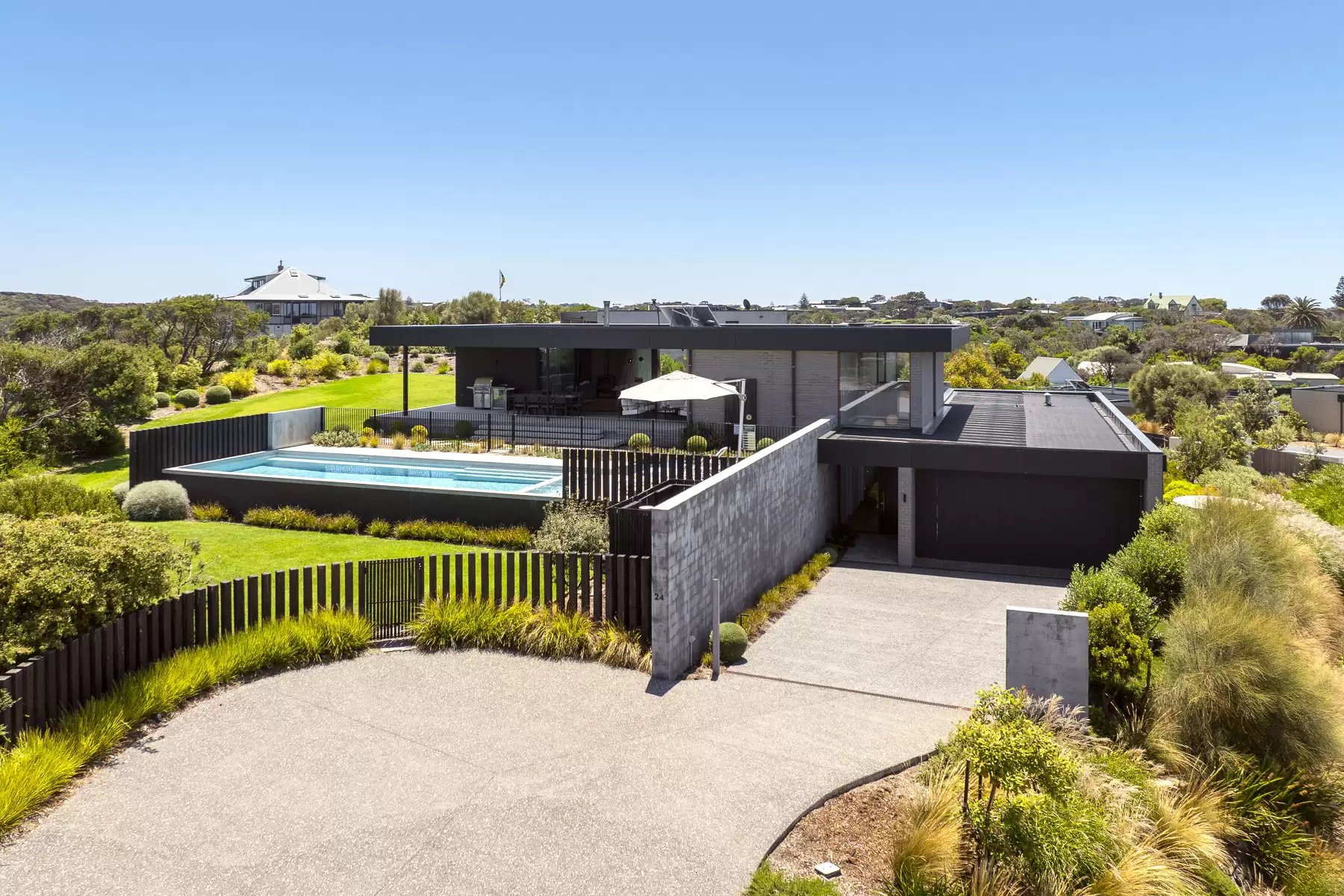 24 Montfort Close, Blairgowrie Sold by Melbourne Sotheby's International Realty - image 1