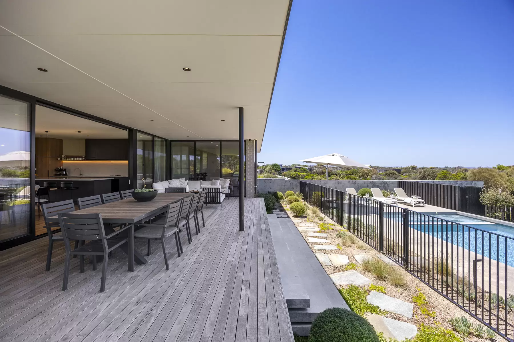 24 Montfort Close, Blairgowrie Sold by Melbourne Sotheby's International Realty - image 10