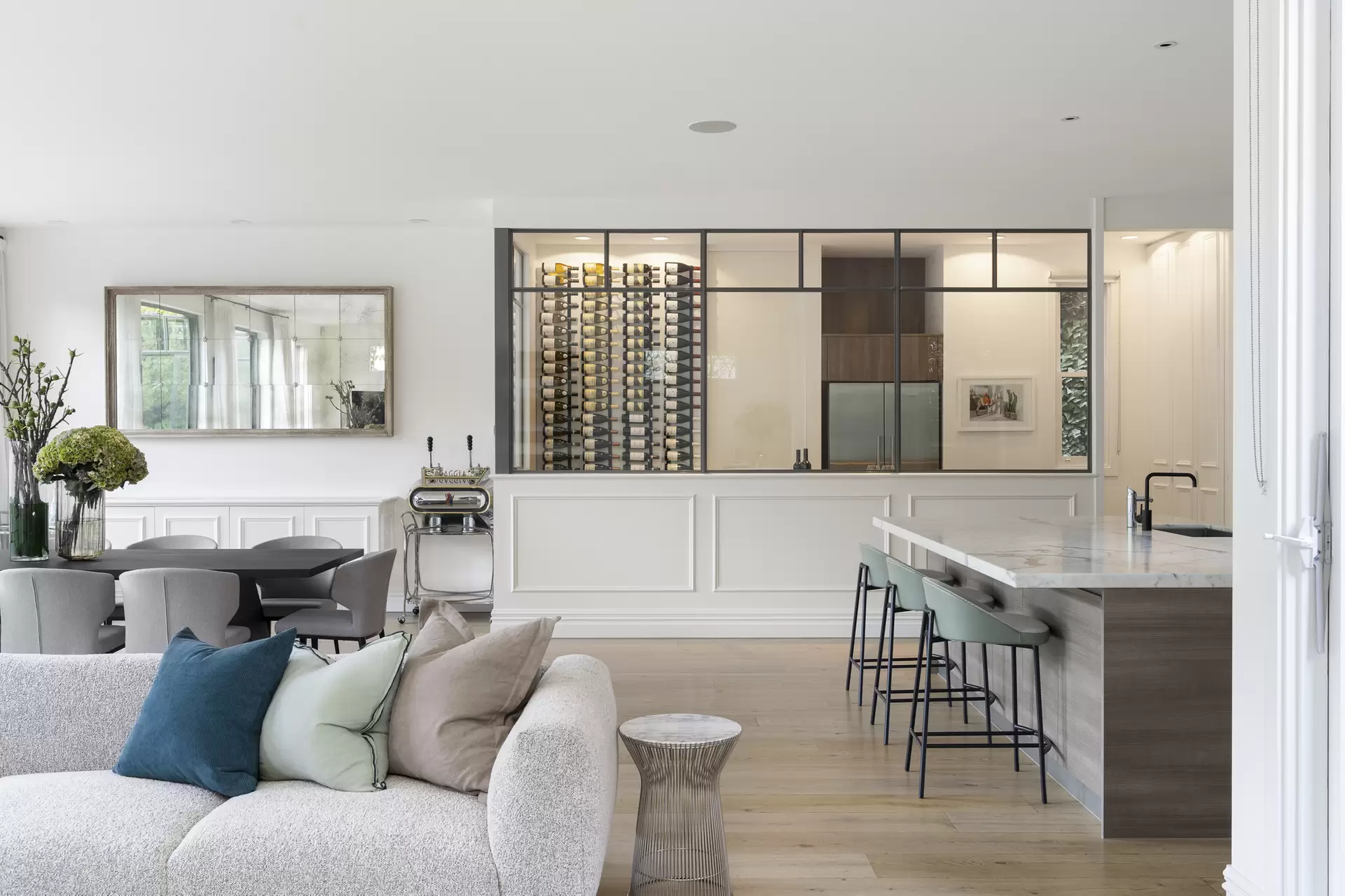 30 Chesterfield Avenue, Malvern Sold by Melbourne Sotheby's International Realty - image 1