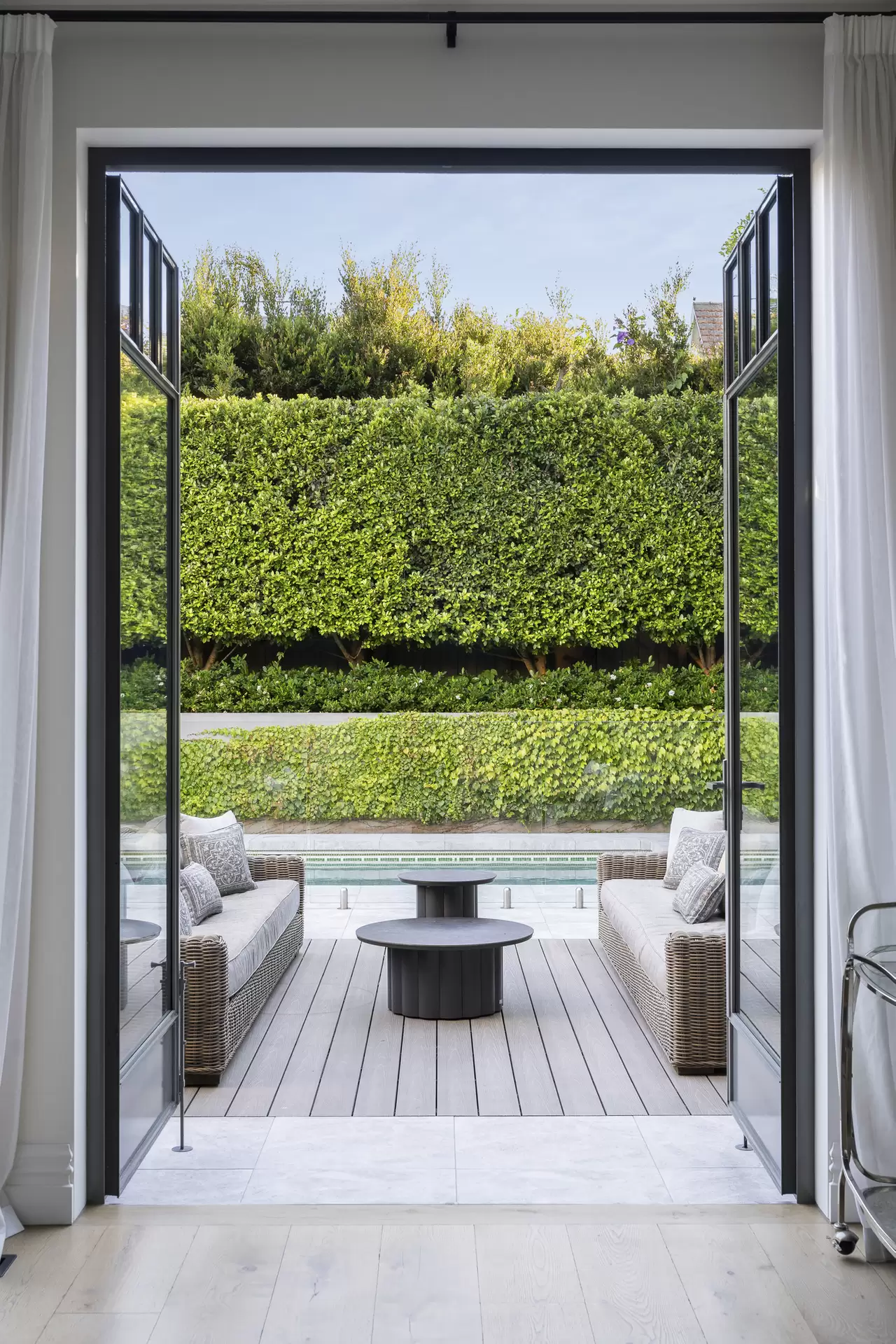 30 Chesterfield Avenue, Malvern Sold by Melbourne Sotheby's International Realty - image 1