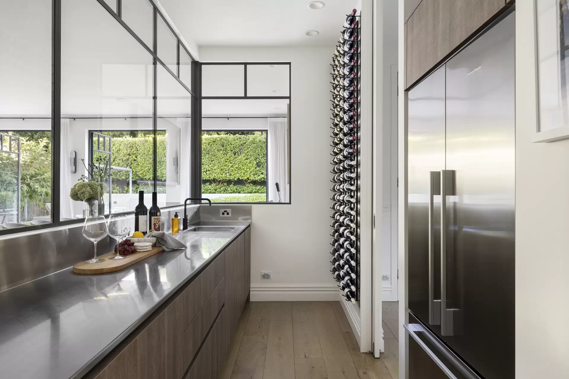 30 Chesterfield Avenue, Malvern Sold by Melbourne Sotheby's International Realty - image 1