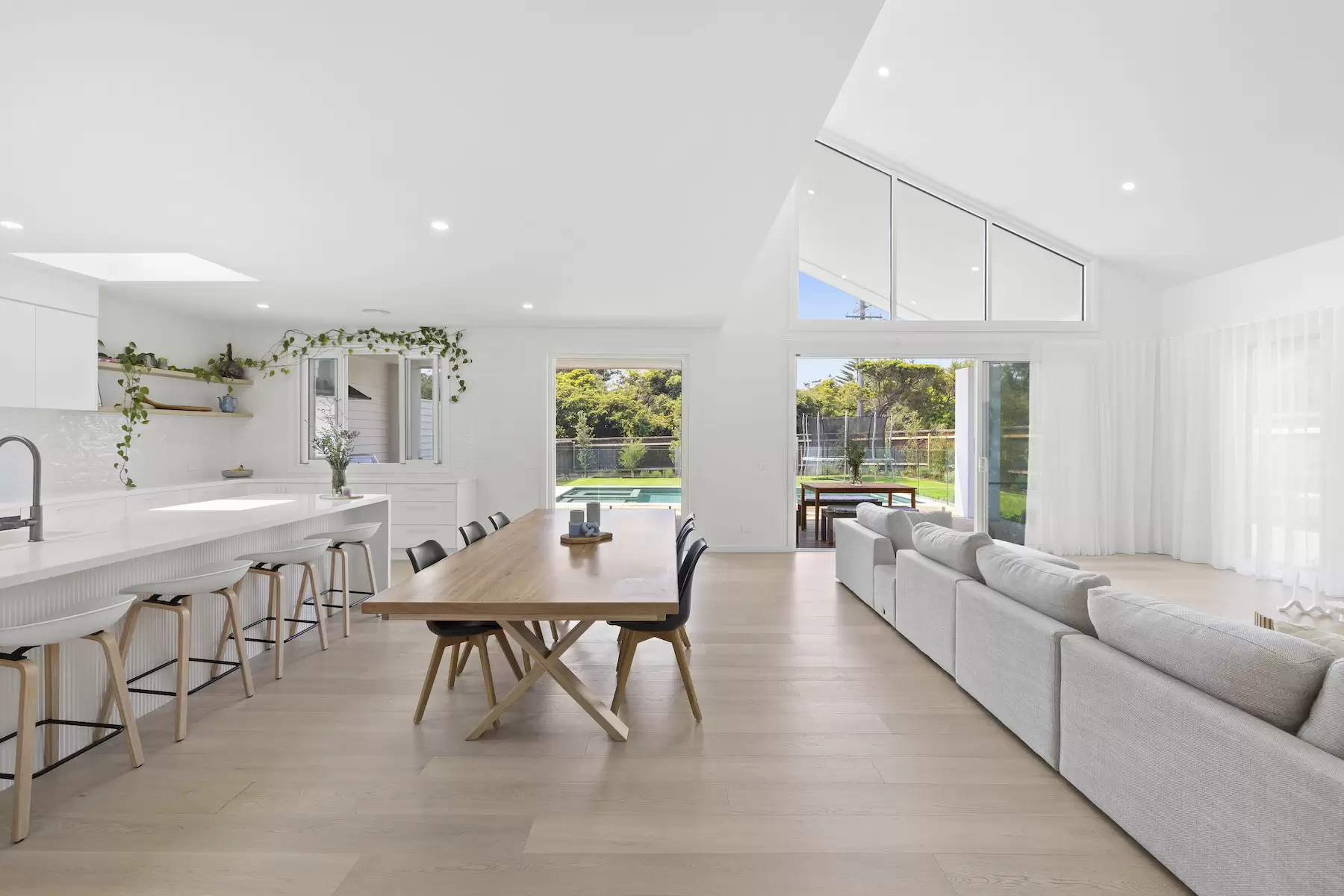 377 Melbourne Road, Blairgowrie Sold by Melbourne Sotheby's International Realty - image 3