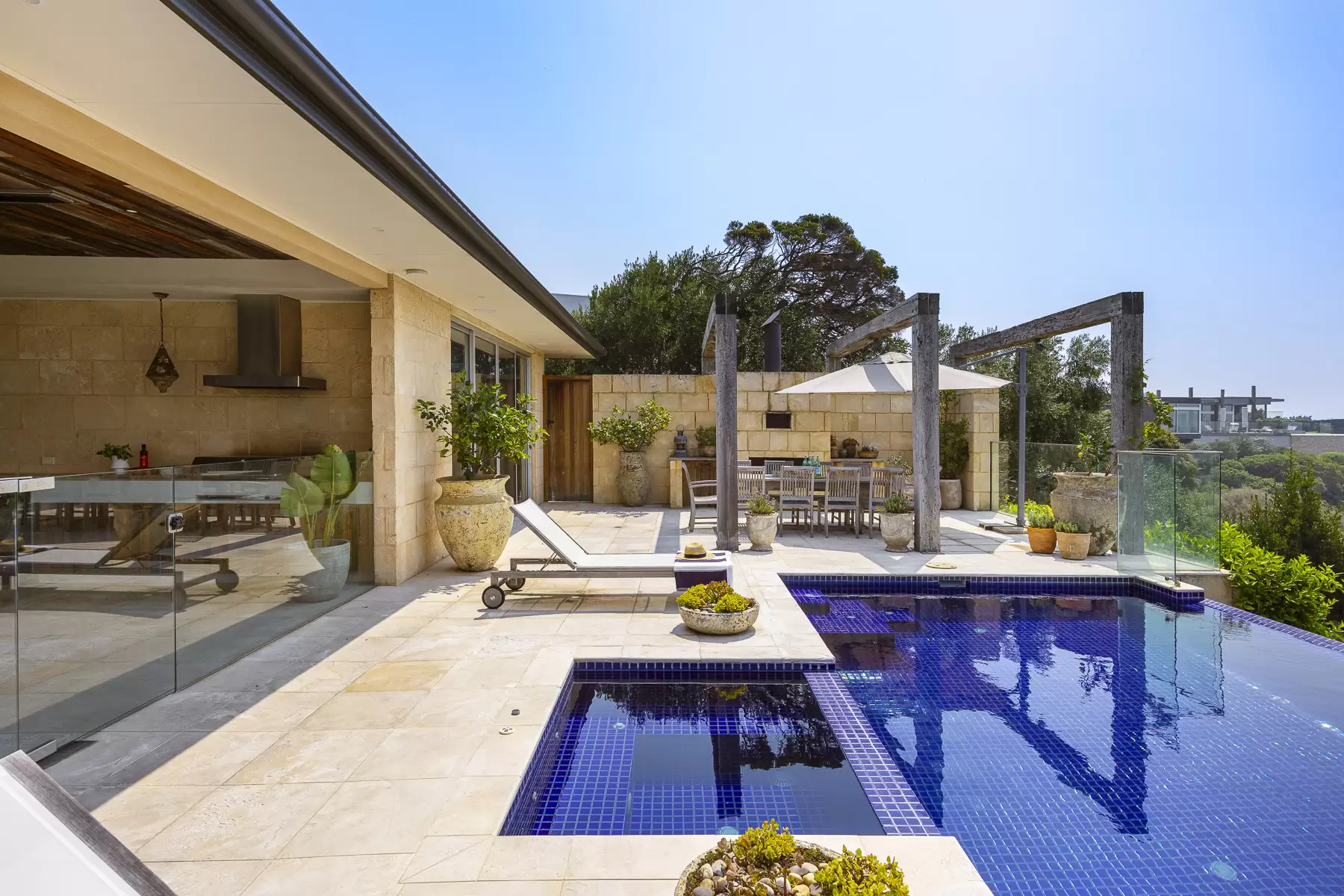 3 Tea Tree Rise, Portsea Sold by Melbourne Sotheby's International Realty - image 4