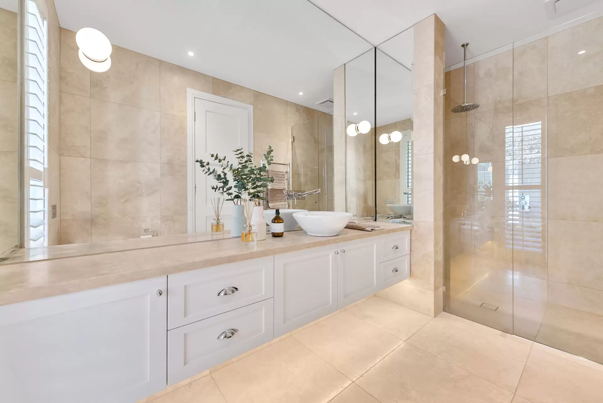 16 Catherine Street, McCrae Sold by Melbourne Sotheby's International Realty - image 1