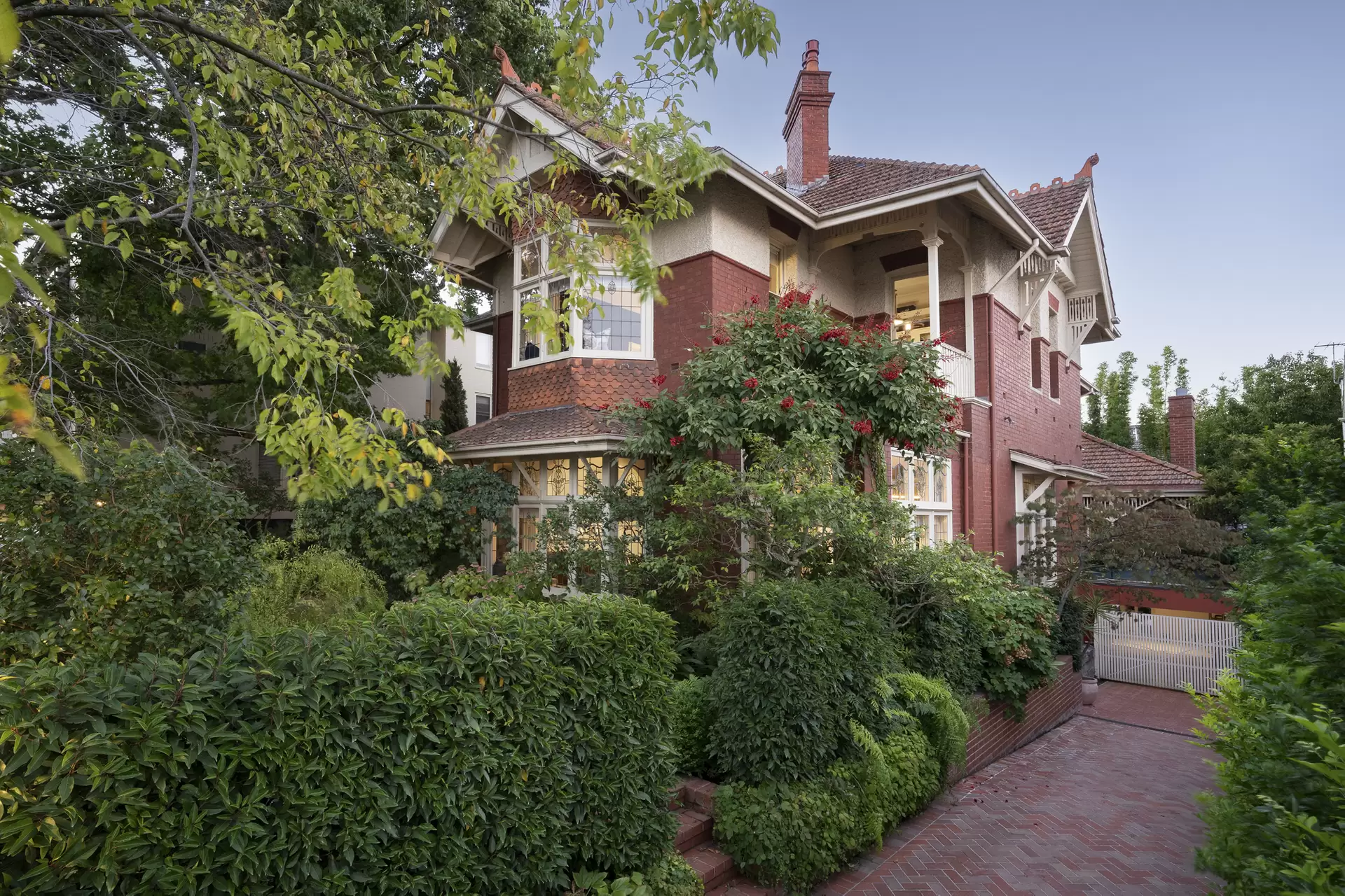 80 Clowes Street, South Yarra Sold by Melbourne Sotheby's International Realty - image 1