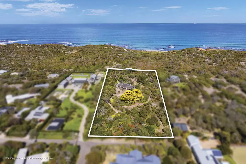 15-21 Mirino Street, Blairgowrie Sold by Melbourne Sotheby's International Realty