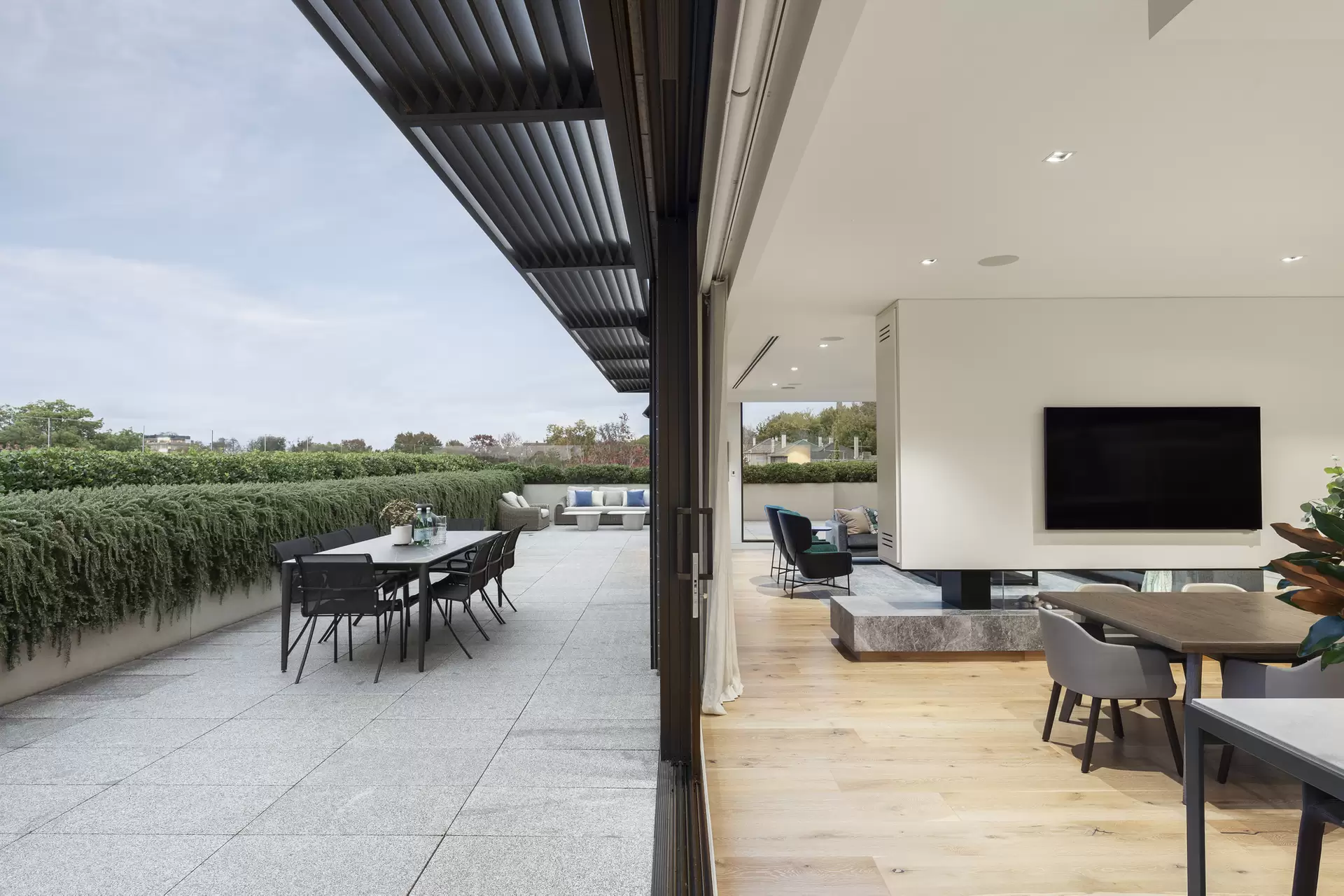 Penthouse/30 Springfield Avenue, Toorak Sold by Melbourne Sotheby's International Realty - image 1