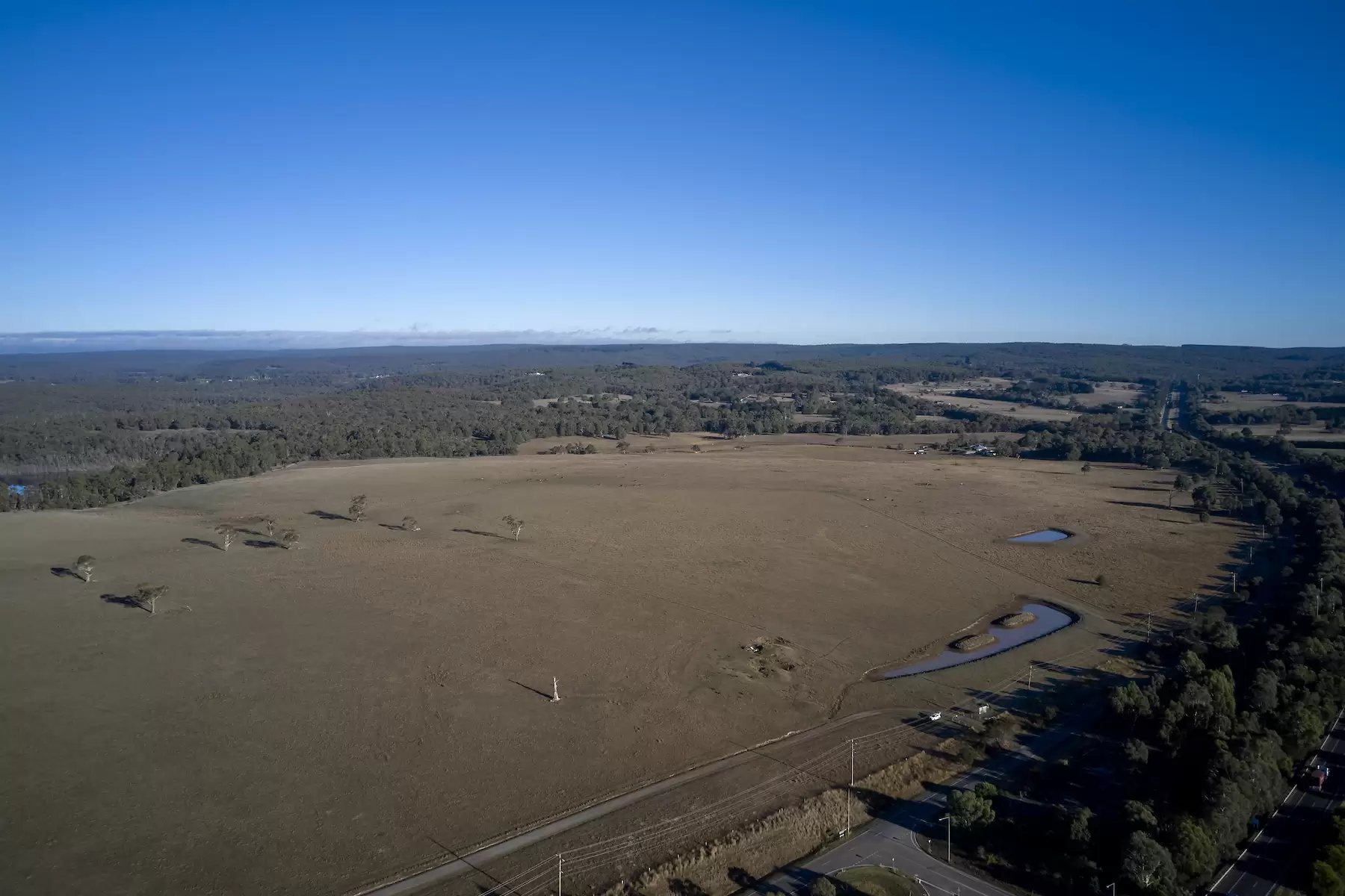 9 Lawson Road, Gisborne Sold by Melbourne Sotheby's International Realty - image 2