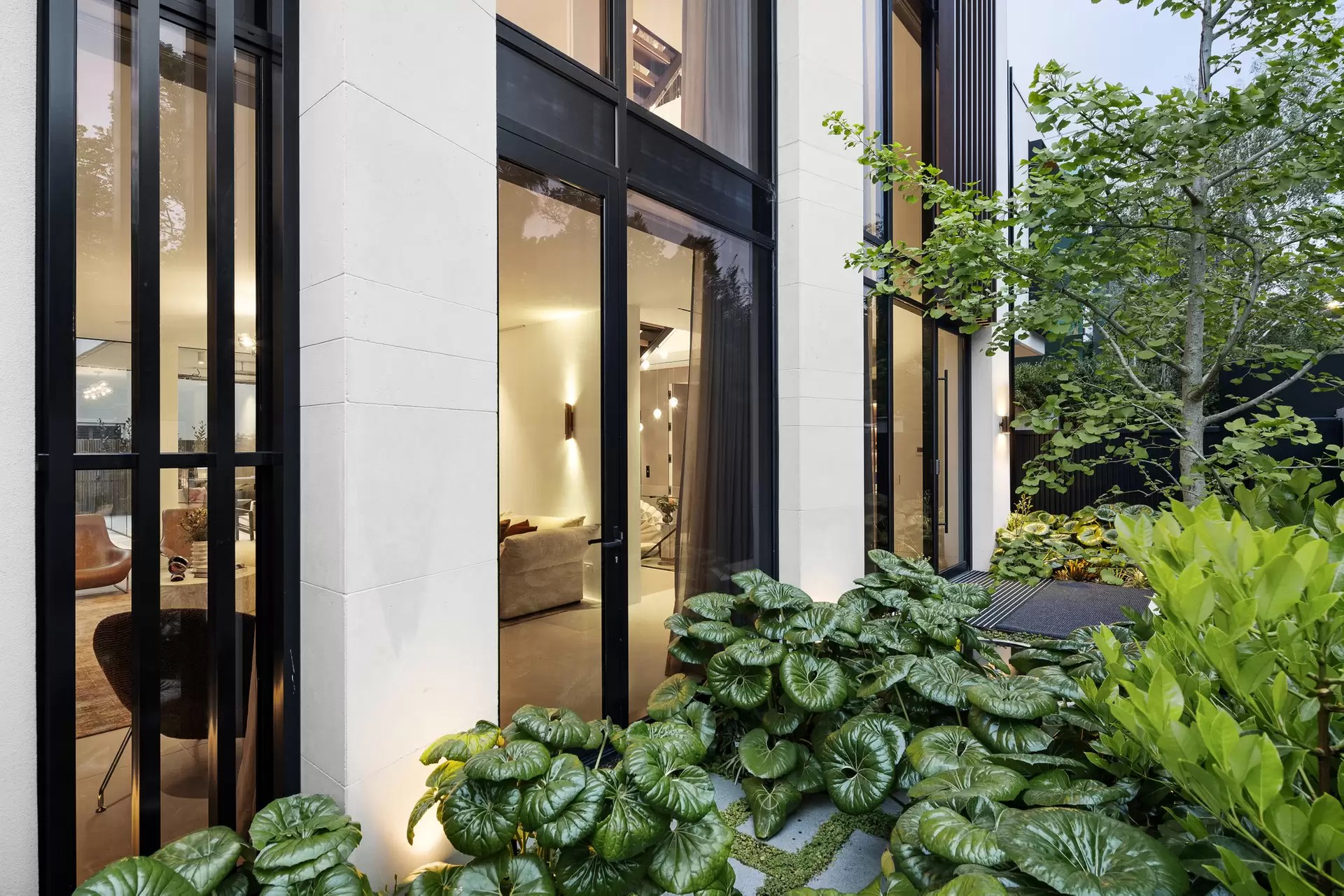 322 Walsh Street, South Yarra Sold by Melbourne Sotheby's International Realty - image 1
