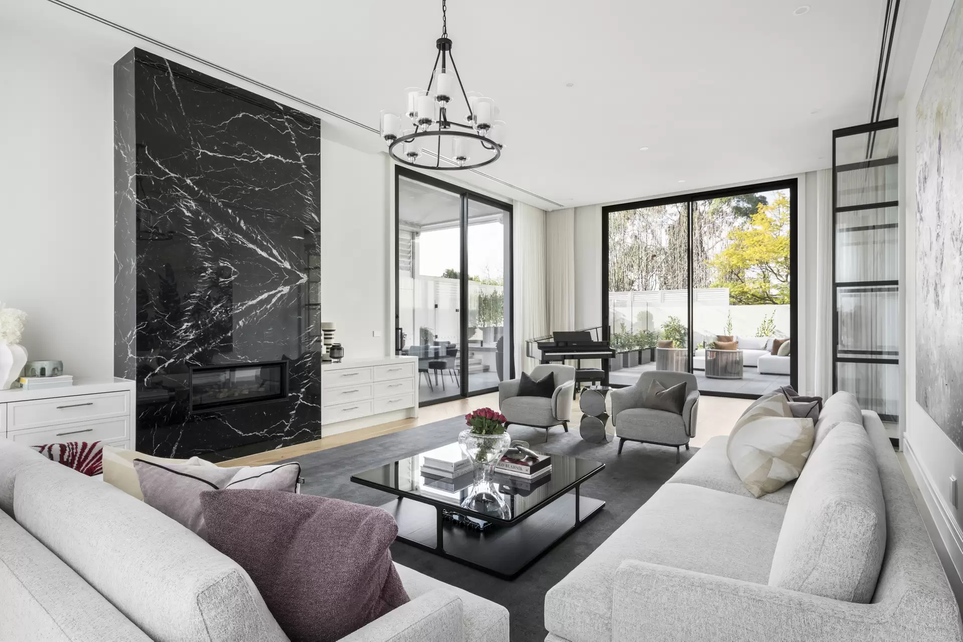 42 St Georges Road, Toorak Sold by Melbourne Sotheby's International Realty - image 1