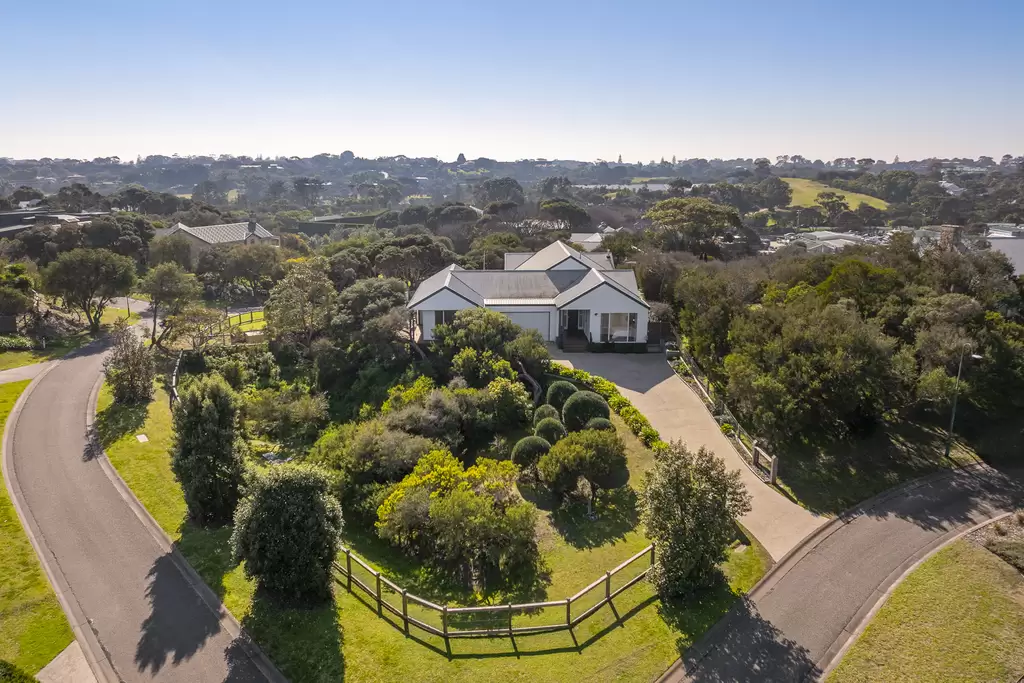 12 Clovelly Court, Portsea Sold by Melbourne Sotheby's International Realty