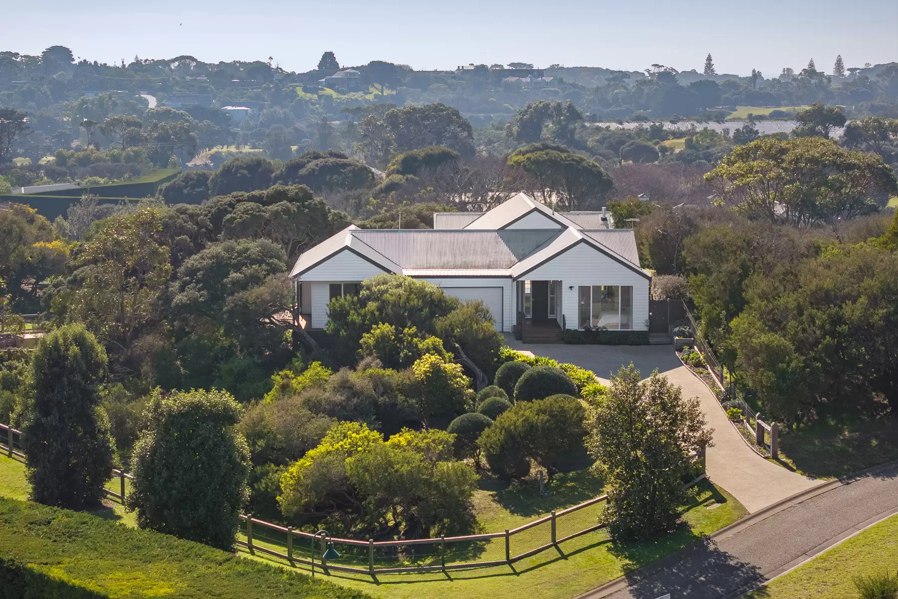 12 Clovelly Court, Portsea Sold by Melbourne Sotheby's International Realty - image 2