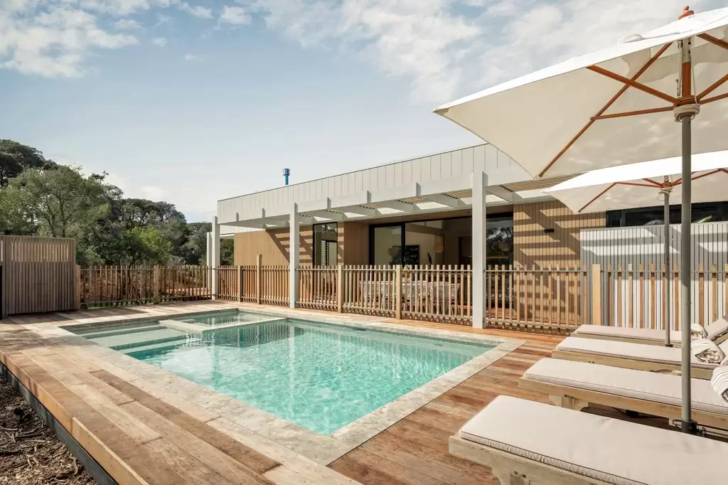 7 Macfarlan Avenue, Blairgowrie Sold by Melbourne Sotheby's International Realty - image 2