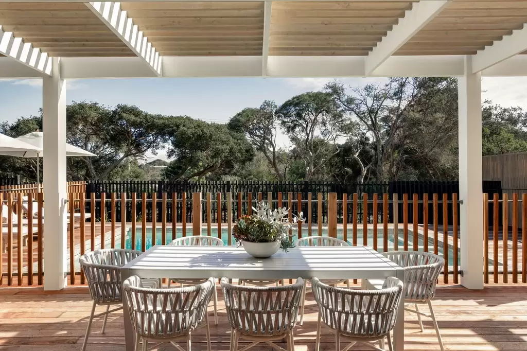 7 Macfarlan Avenue, Blairgowrie Sold by Melbourne Sotheby's International Realty