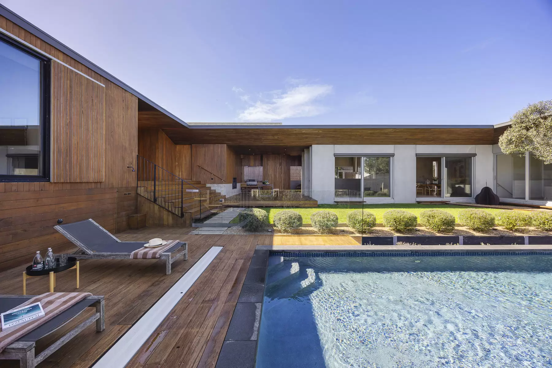 17 Boroondara Road, Sorrento Sold by Melbourne Sotheby's International Realty - image 4