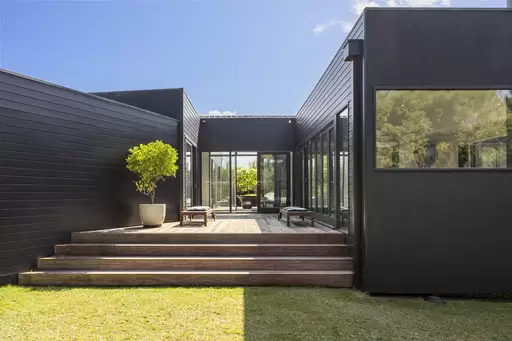 2 Olive Street, Blairgowrie Sold by Melbourne Sotheby's International Realty