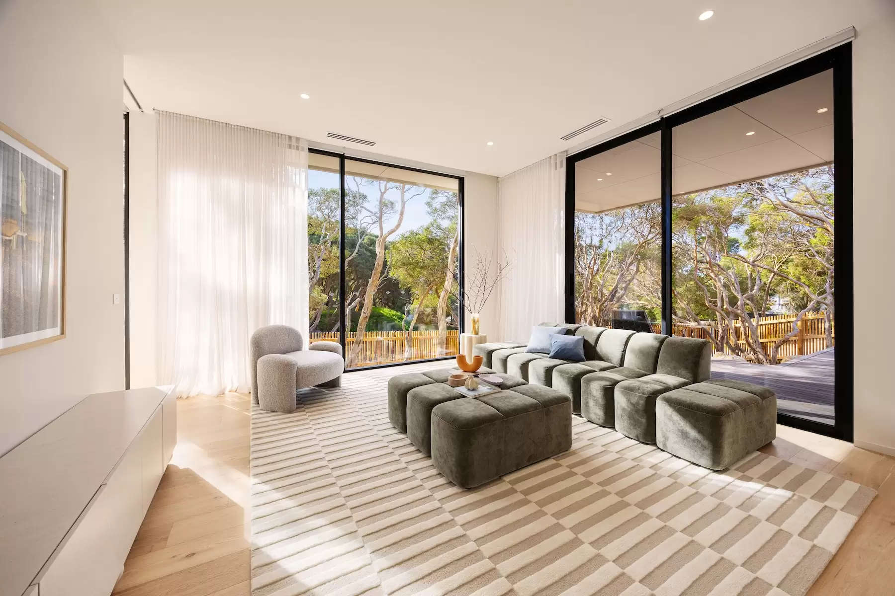 5 Harleian Street, Blairgowrie Sold by Melbourne Sotheby's International Realty - image 11