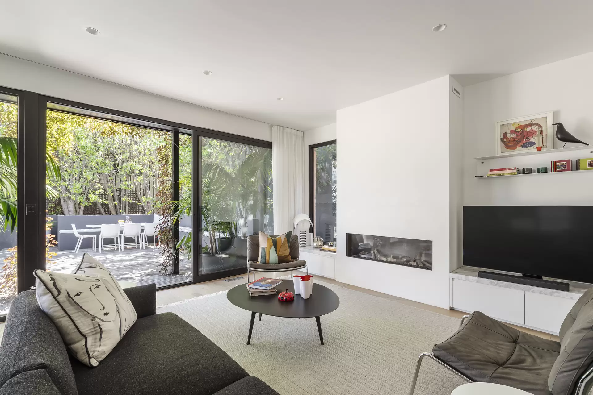 59 Tivoli Road, South Yarra Sold by Melbourne Sotheby's International Realty - image 1