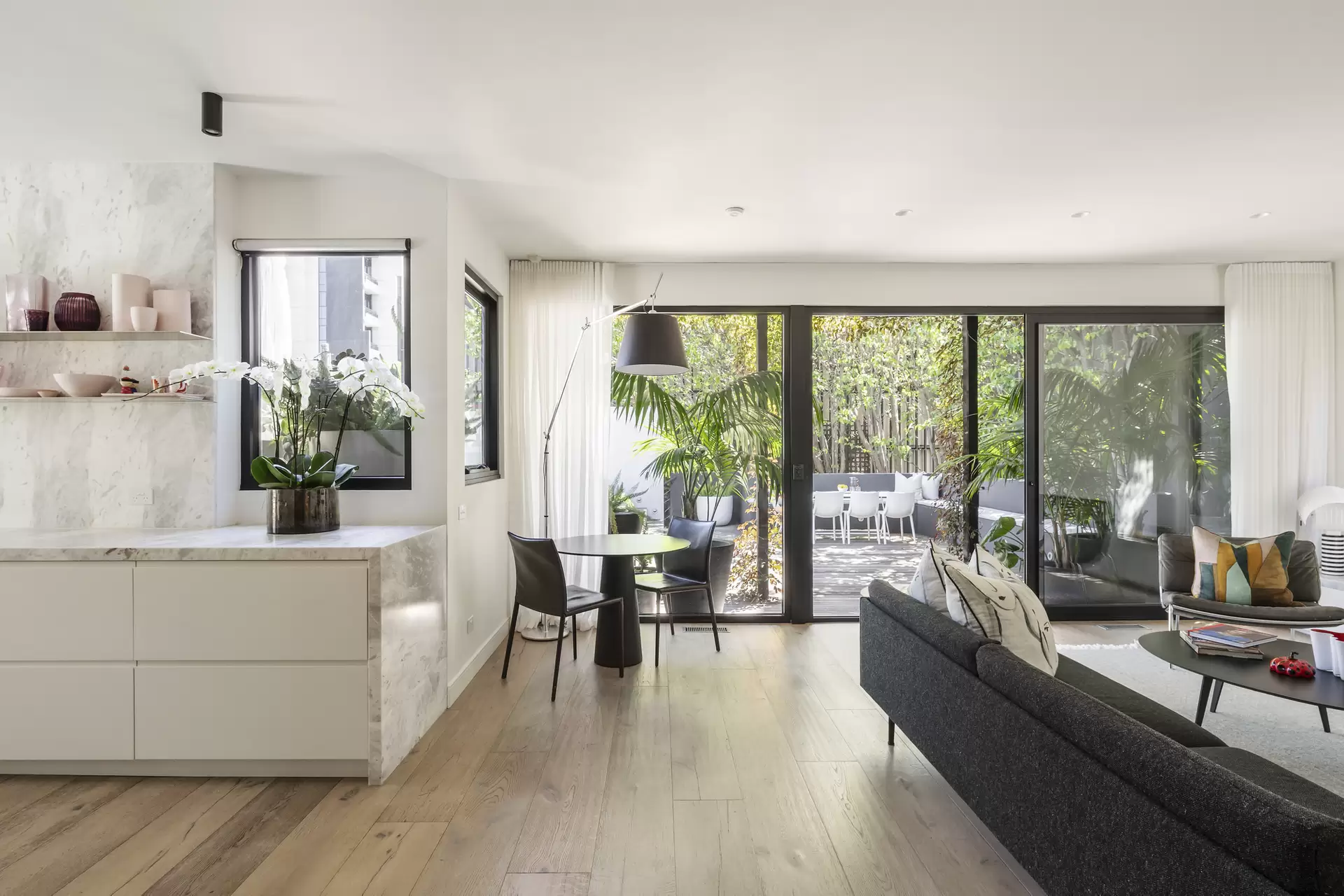 59 Tivoli Road, South Yarra Sold by Melbourne Sotheby's International Realty - image 1