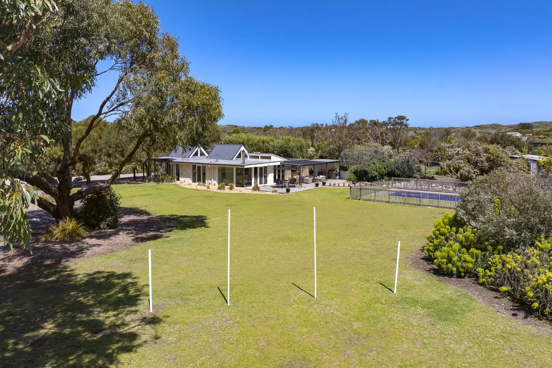 392B Sandy Road, St Andrews Beach Sold by Melbourne Sotheby's International Realty - image 3