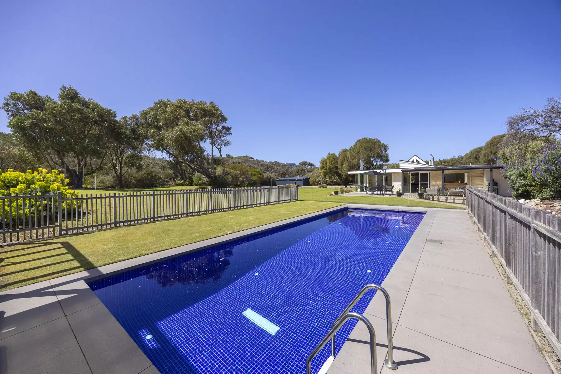 392B Sandy Road, St Andrews Beach Sold by Melbourne Sotheby's International Realty - image 2