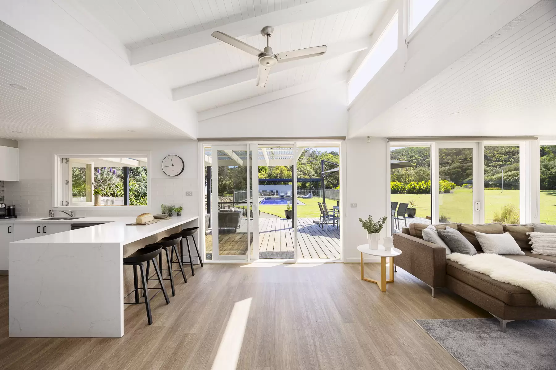 392B Sandy Road, St Andrews Beach Sold by Melbourne Sotheby's International Realty - image 10