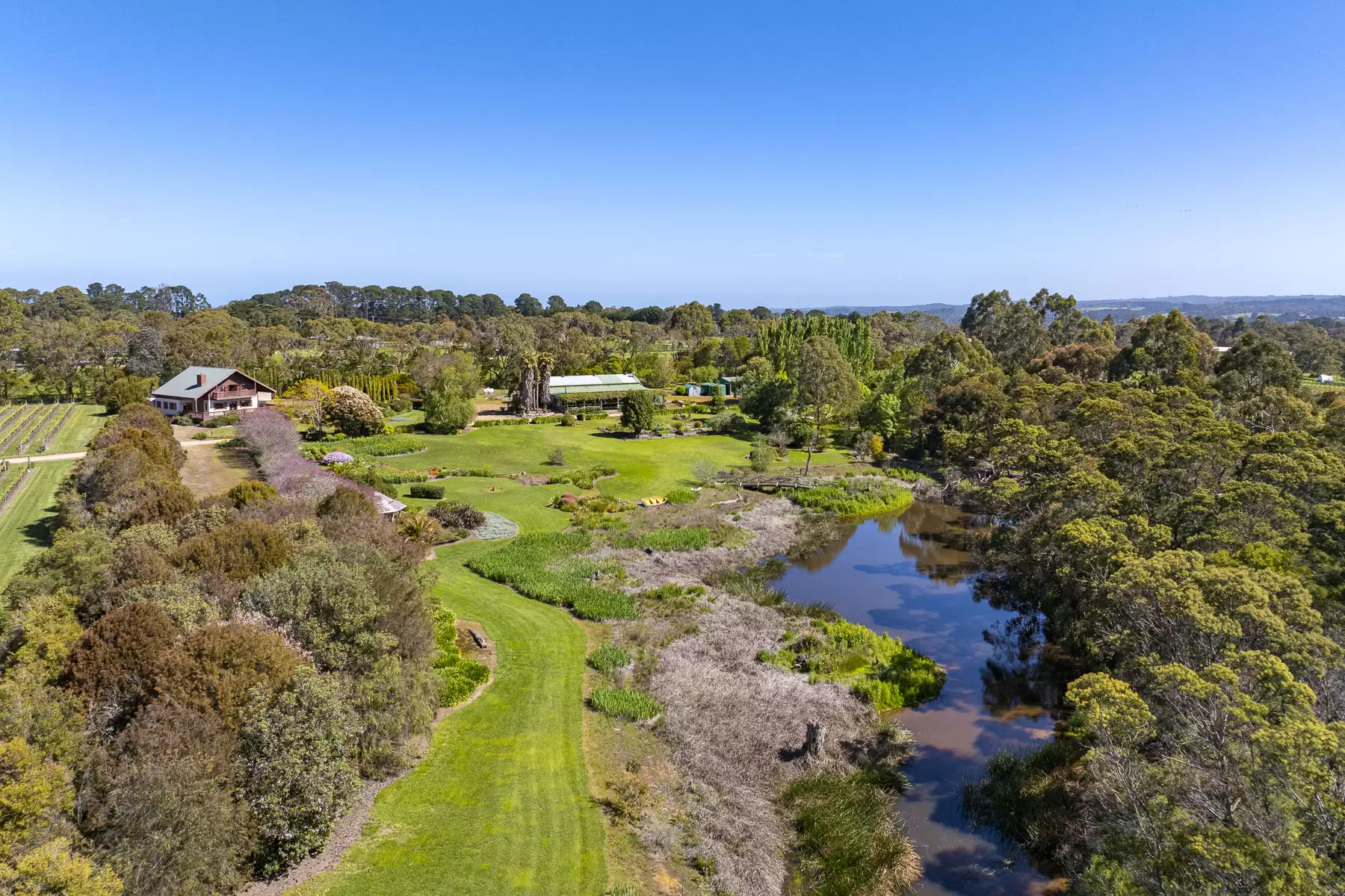437 Stumpy Gully Road, Balnarring For Sale by Melbourne Sotheby's International Realty - image 4