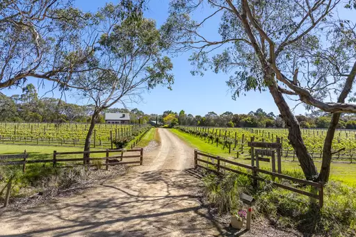 437 Stumpy Gully Road, Balnarring For Sale by Melbourne Sotheby's International Realty