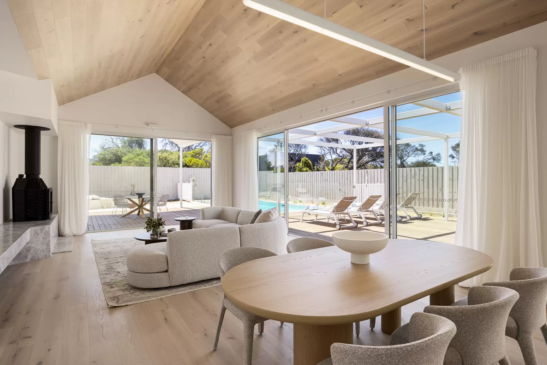 22 Dana Avenue, Blairgowrie For Sale by Melbourne Sotheby's International Realty - image 2