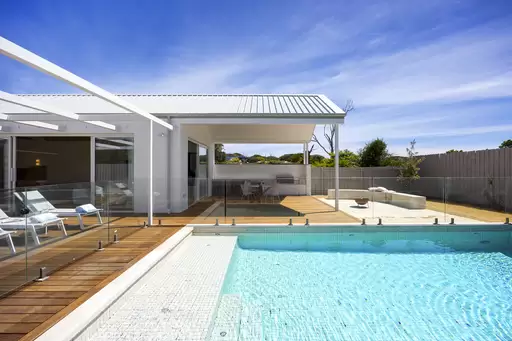 22 Dana Avenue, Blairgowrie For Sale by Melbourne Sotheby's International Realty