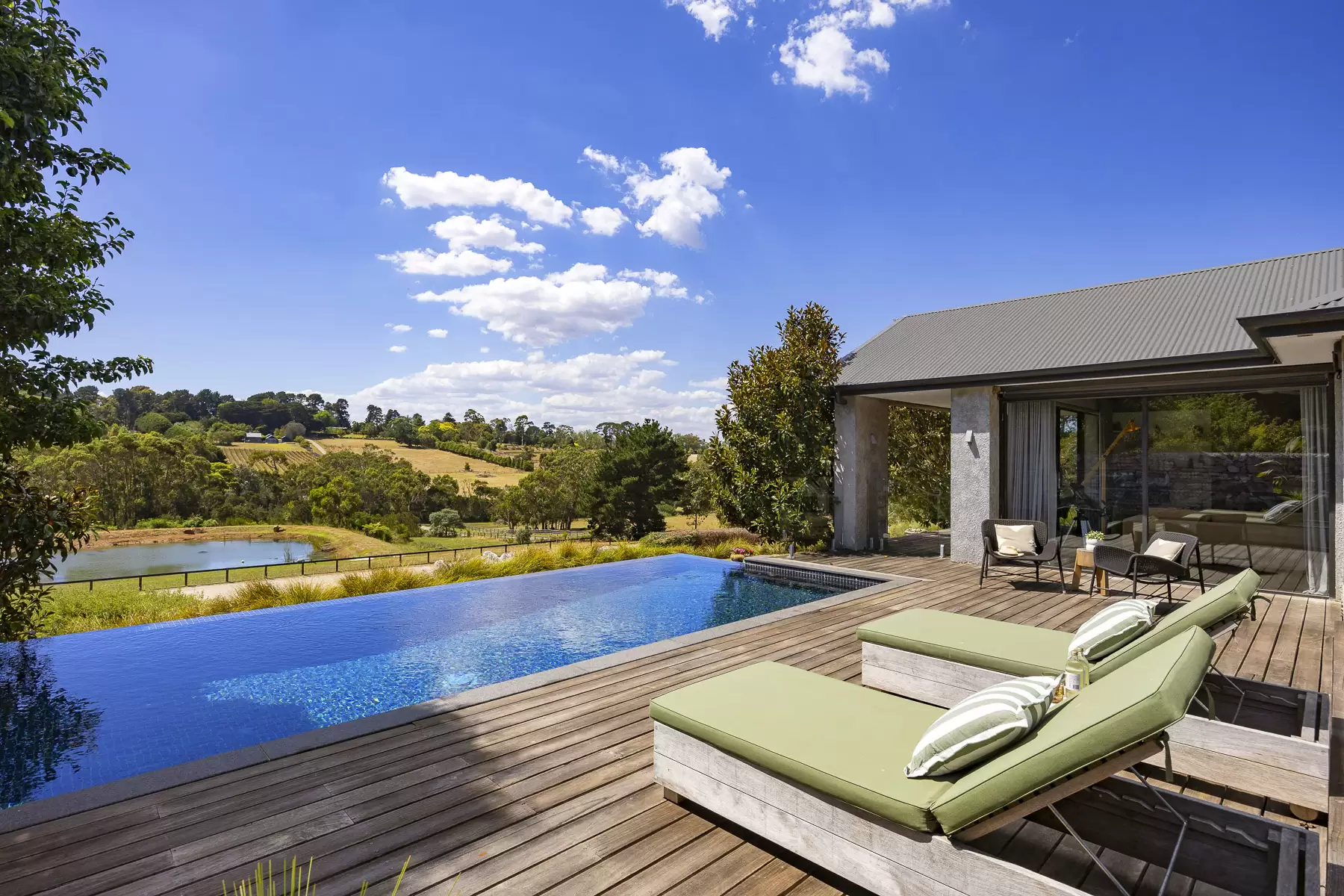 101 Stanleys Road, Red Hill South For Sale by Melbourne Sotheby's International Realty - image 2