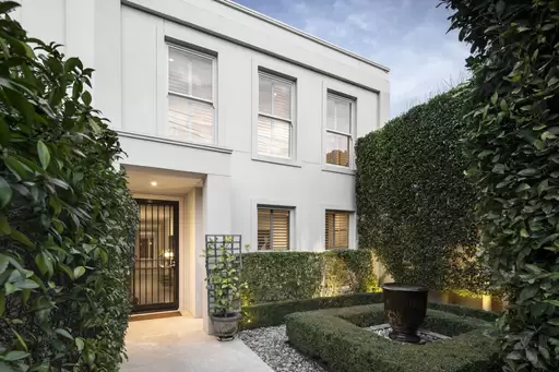 30 Walsh Street, South Yarra For Sale by Melbourne Sotheby's International Realty