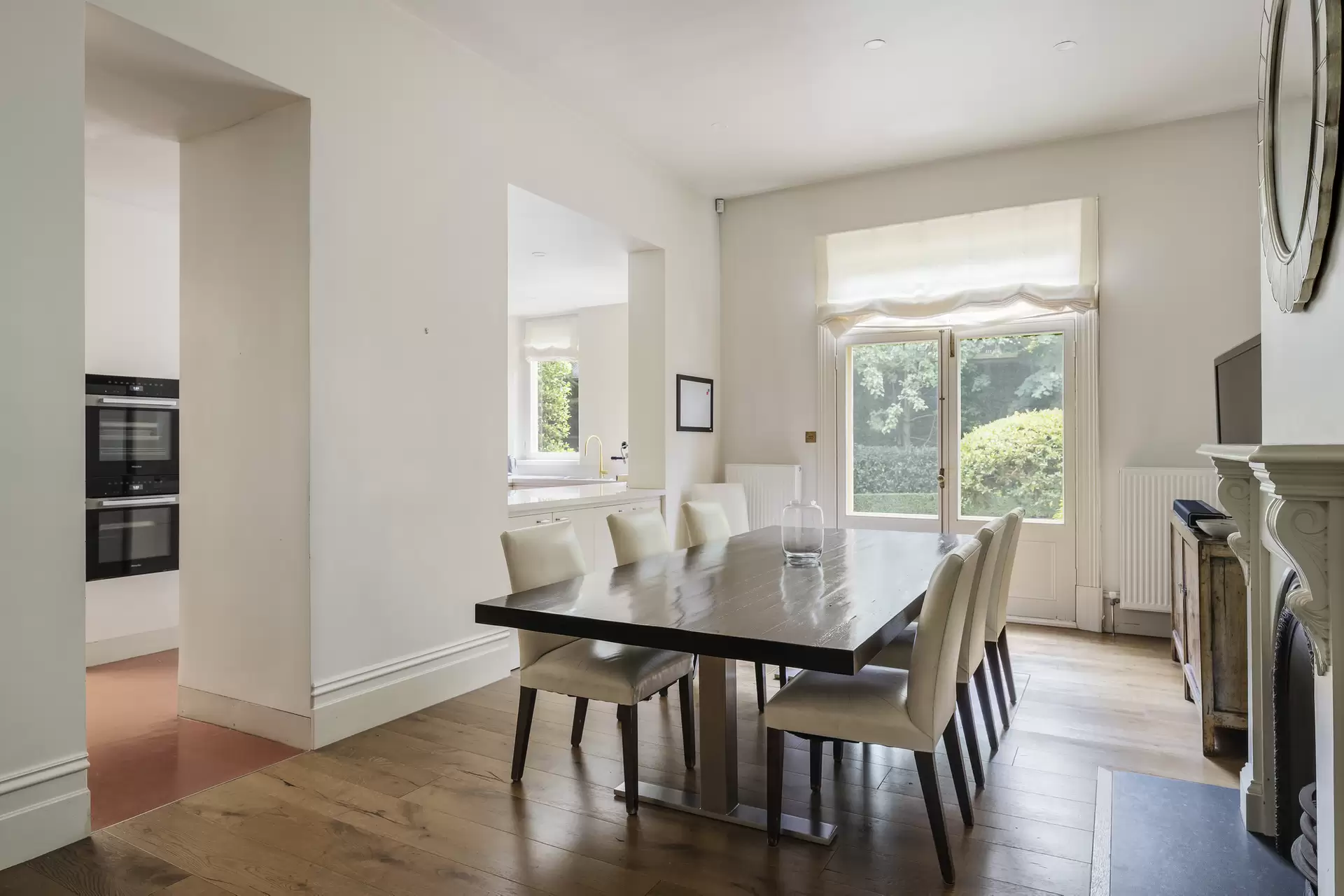 9 Bates Street, Malvern East Sold by Melbourne Sotheby's International Realty - image 1