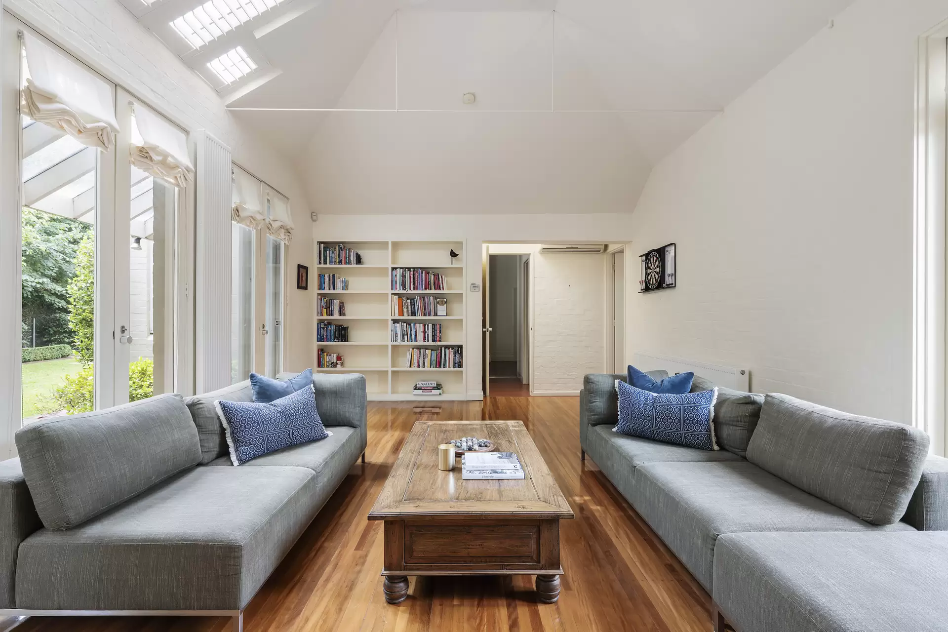 9 Bates Street, Malvern East Sold by Melbourne Sotheby's International Realty - image 1