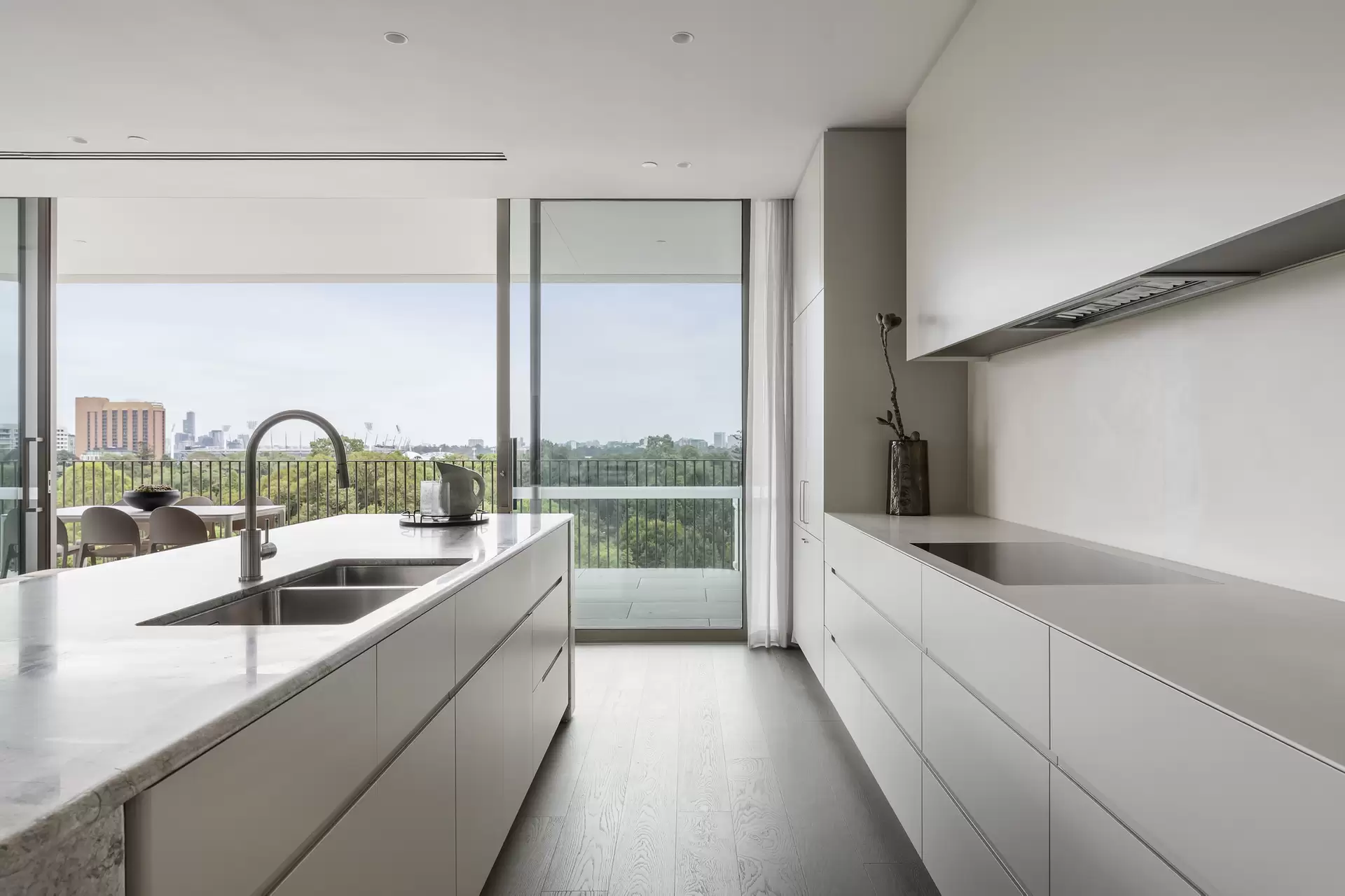 502/370 Albert Street, East Melbourne For Sale by Melbourne Sotheby's International Realty - image 1
